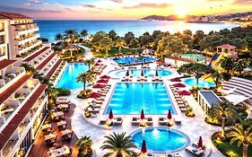 Batihan Beach Resort & Spa